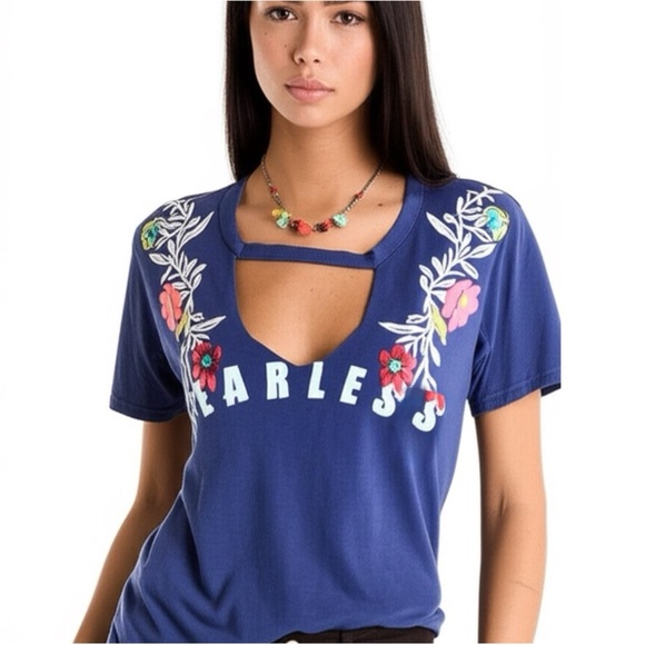 New PROJECT 28 Shirt Women’s FEARLESS Sz Large Blue Embroidered Floral Boho Top - Picture 1 of 12